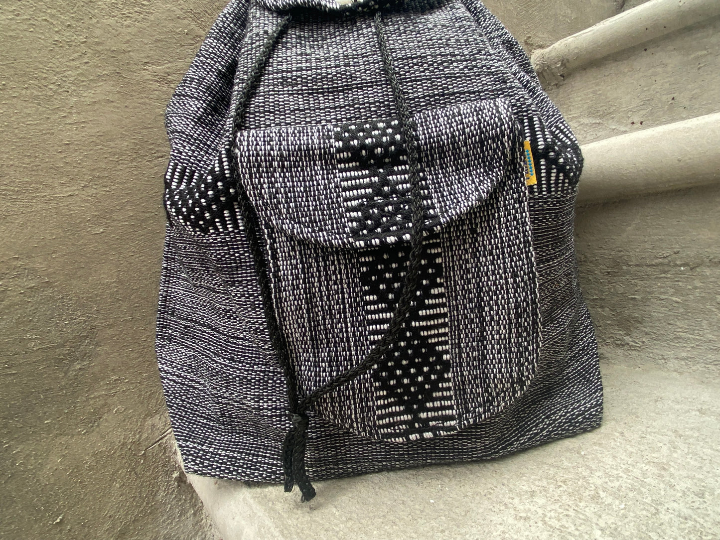 Dark Grey Backpack (Mochila)