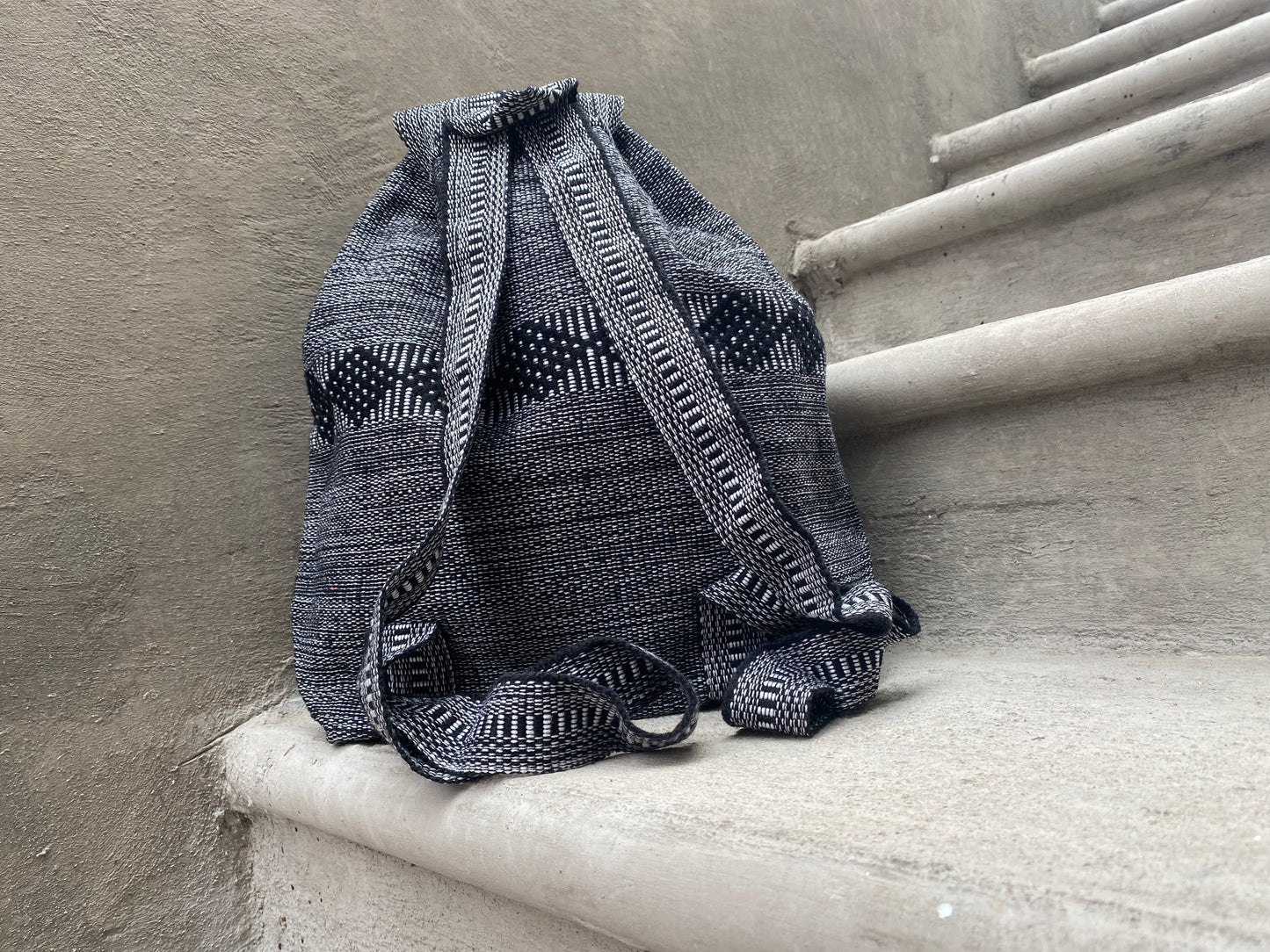 Dark Grey Backpack (Mochila)