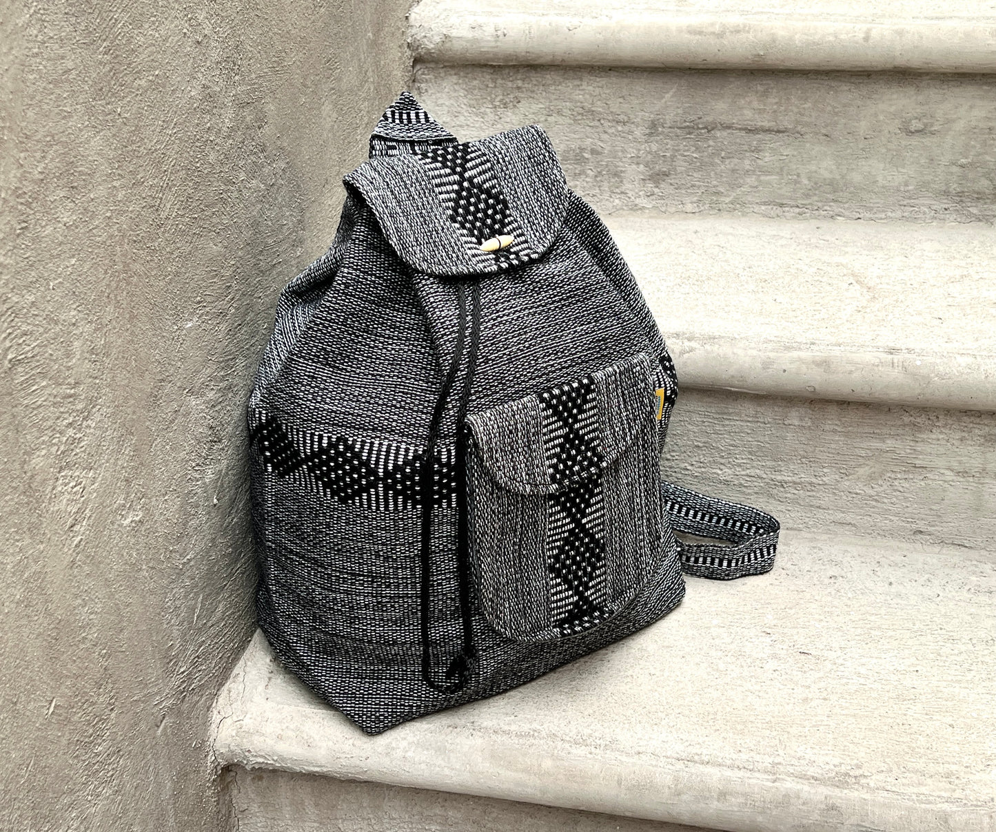 Dark Grey Backpack (Mochila)